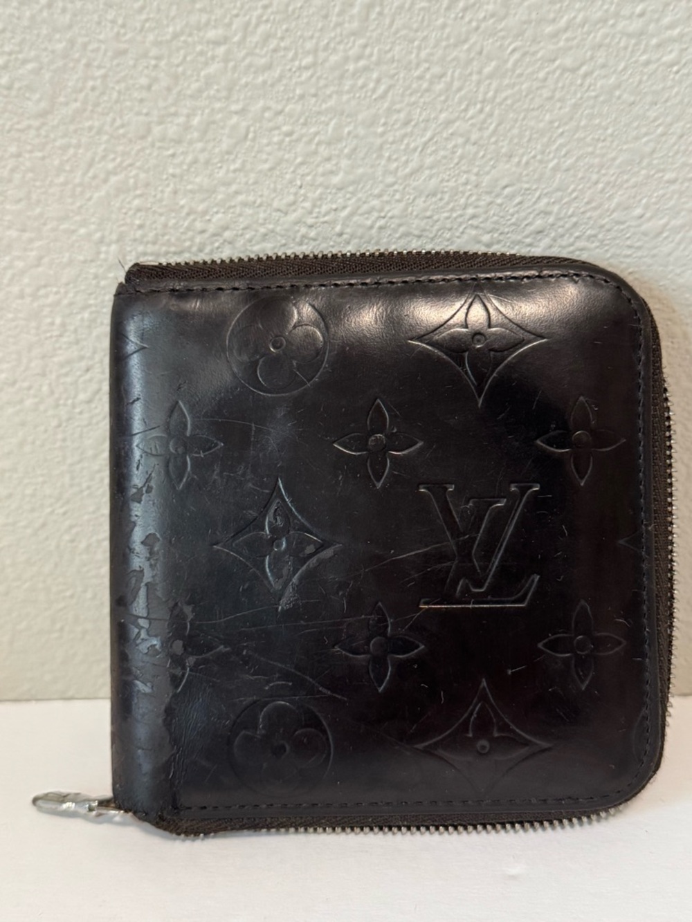 Authentic Louis Vuitton Matte Vernis leather  Zip Compact Wallet